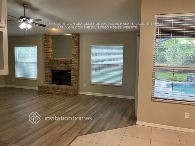 Foto del edificio - 1450 Thornhill Cir