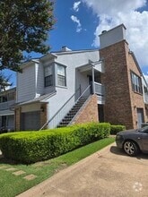 Building Photo - 3101 Townbluff Dr