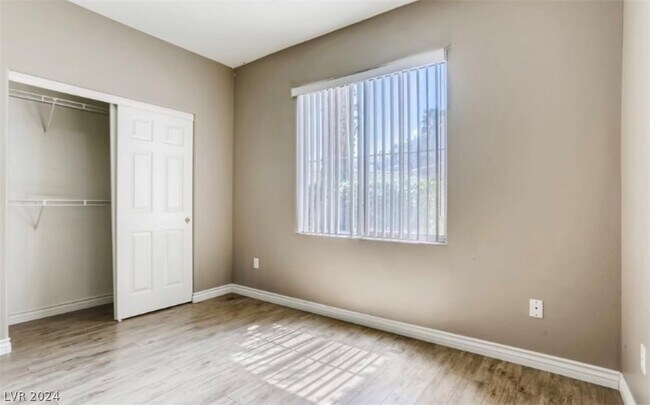 Building Photo - 7163 S Durango Dr
