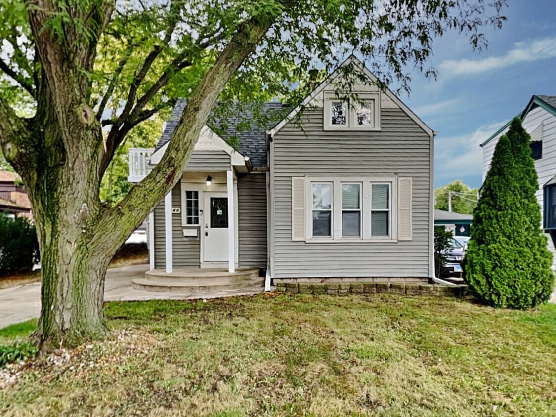 Primary Photo - 9340 S 52nd Ave
