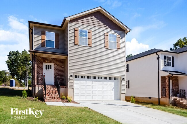 Building Photo - 1254 Pless St NW