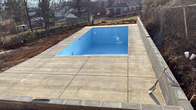 Foto del edificio - 698 Sherman Pl