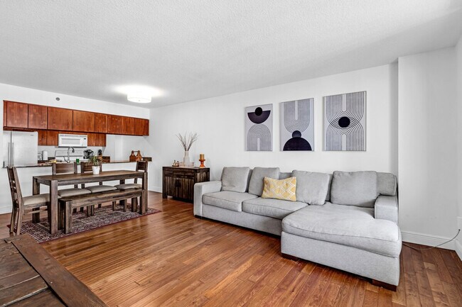 Foto del edificio - 190 SE 12th Terrace