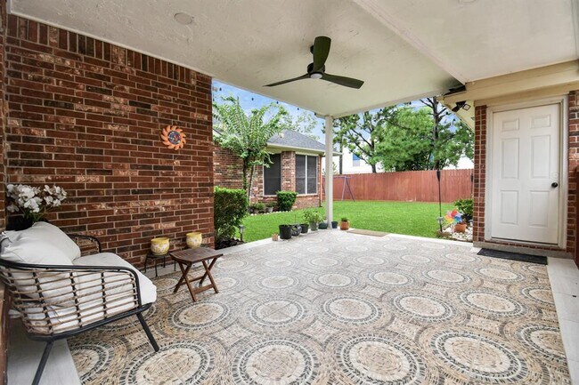 Foto del edificio - 6526 Pinewood Trace Ln