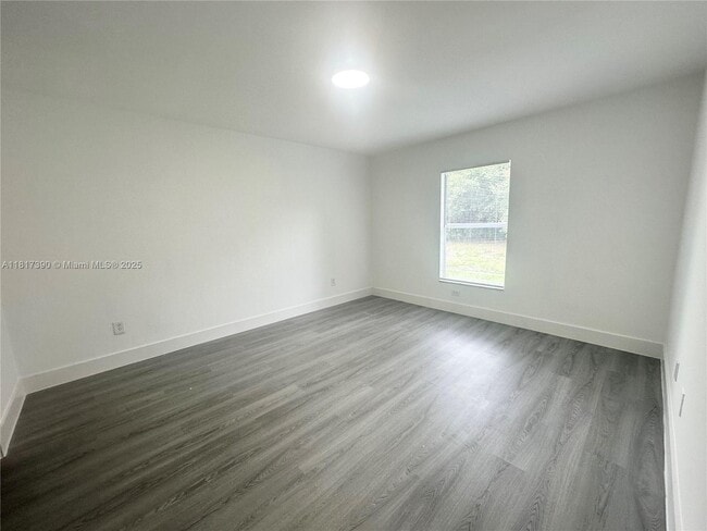 Building Photo - 6018 Lacota Ave