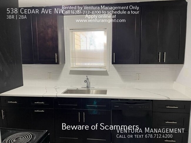 Foto del edificio - 538 Cedar Ave NW