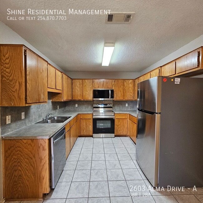 Building Photo - 2603 Alma Dr