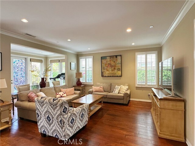 Building Photo - 65 Elmdale