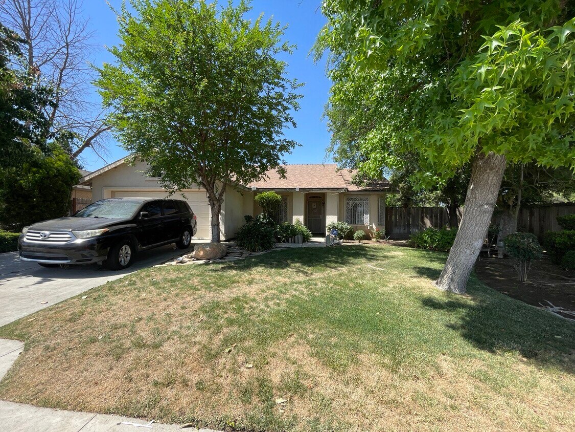 5502 W Willis Ave, Fresno, CA 93722 House Rental in Fresno, CA