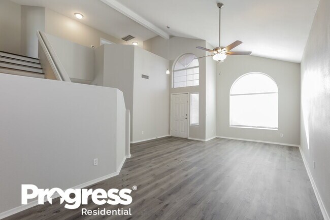 Foto del edificio - 8604 W Lewis Ave