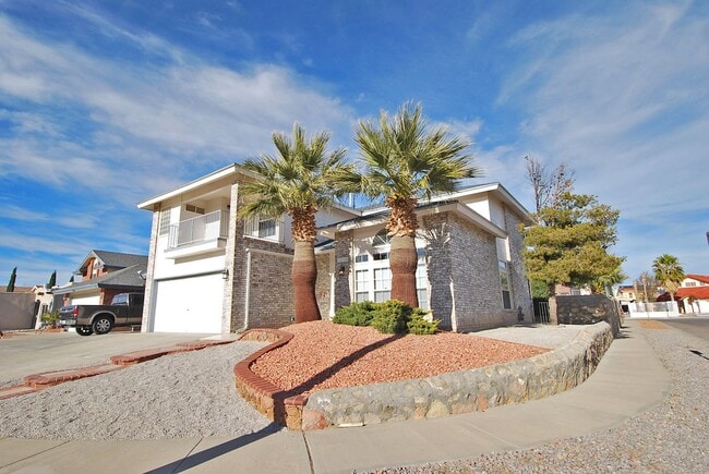 Building Photo - Charming 2 Story Brick Home on Corner Lot ...