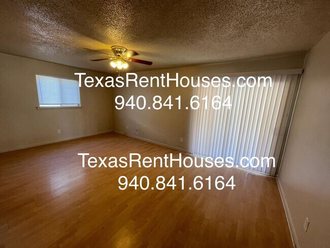 Foto del edificio - Amazing Neighborhood! Walking Distance to Fain School!