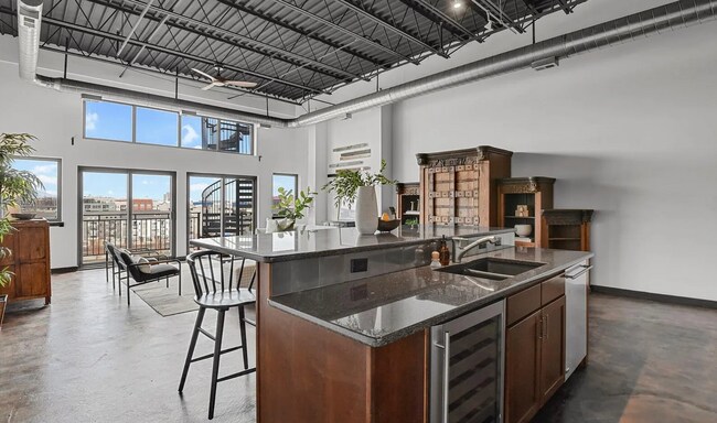 Foto del edificio - 2715 Blake St