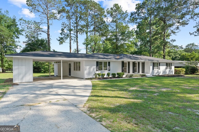 Building Photo - 223 Brookwood Dr