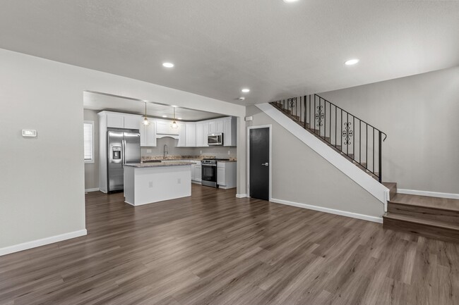 Building Photo - 1408 Quiet Ct