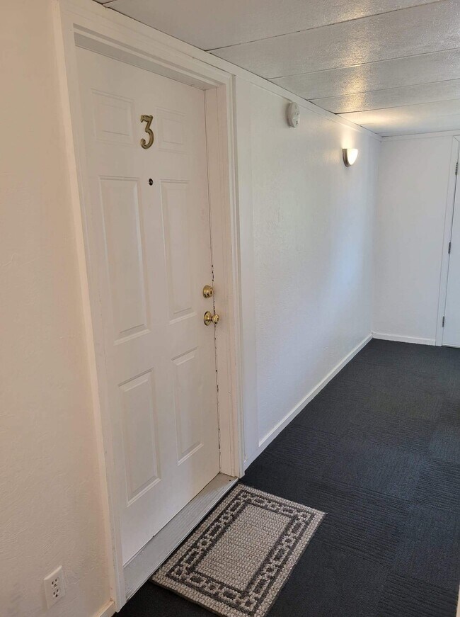 Building Photo - 3200 G Ave NW