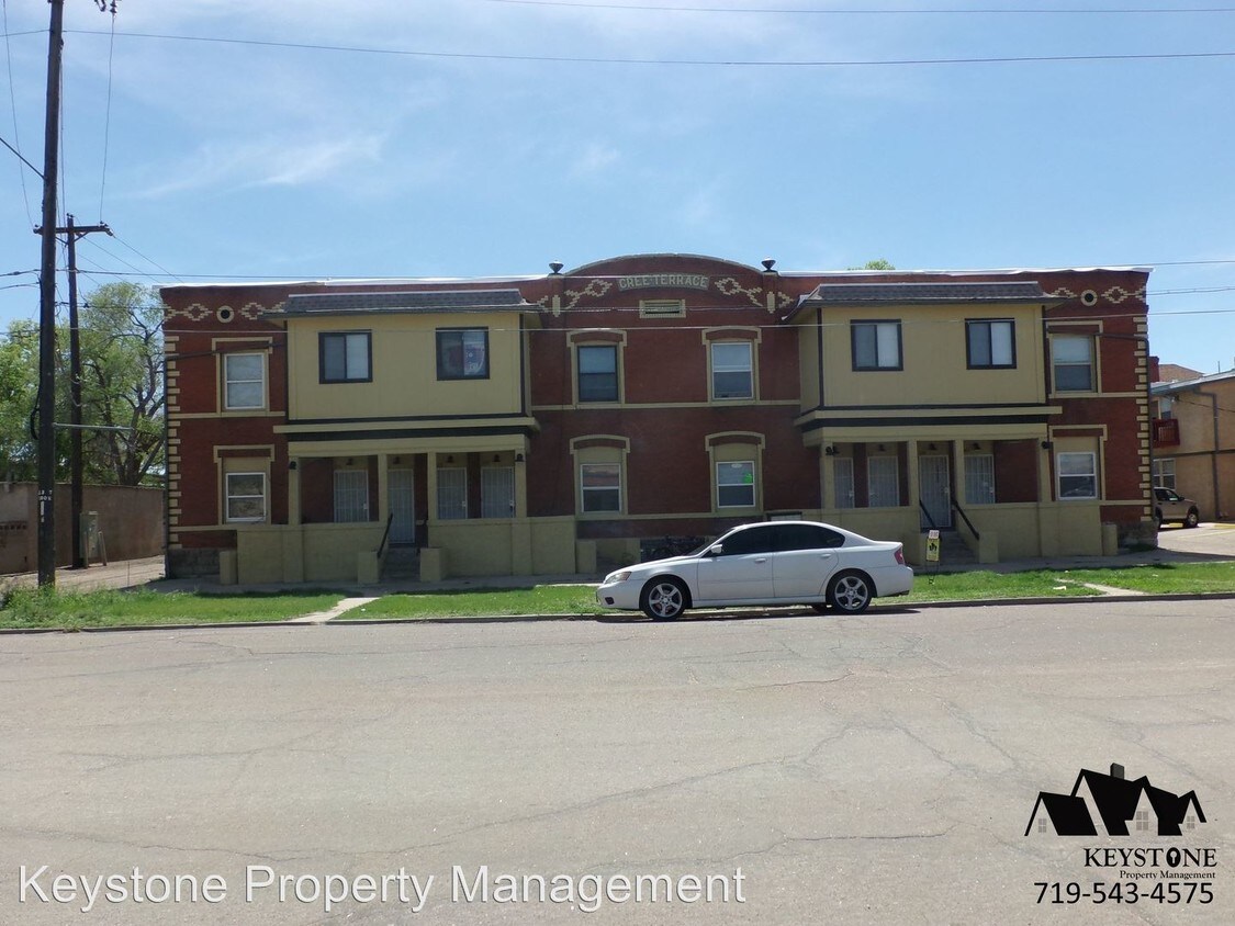 Primary Photo - 109 1/2 E Evans Ave