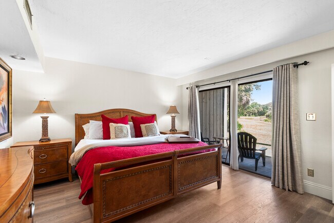 Foto del edificio - 5062 Sherwood Ln