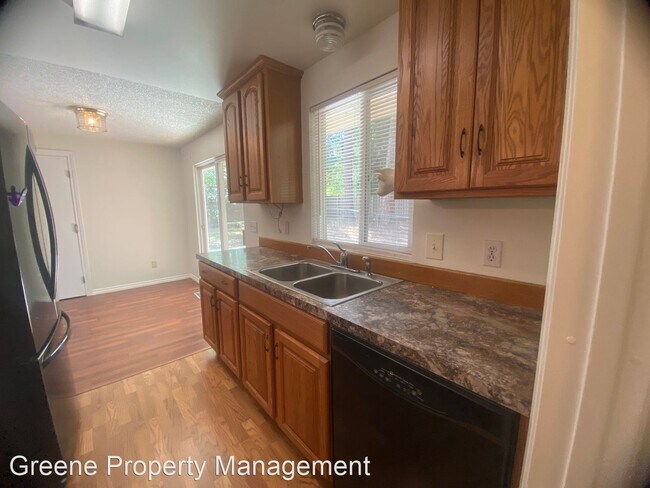 Foto del edificio - 3 br, 1 bath House - 4931 Tri Lake Dr SE