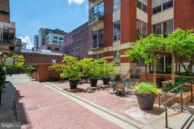 Foto del edificio - 133 N Bread St
