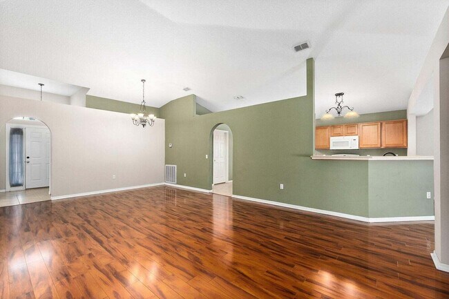Building Photo - 5149 NW Wisk Fern Cir