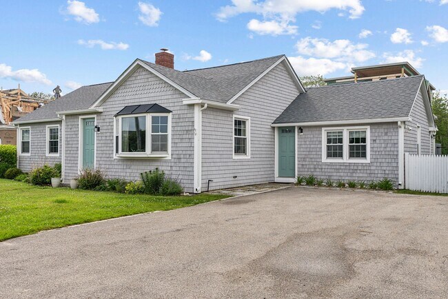 Foto del edificio - 240 Island Beach Rd