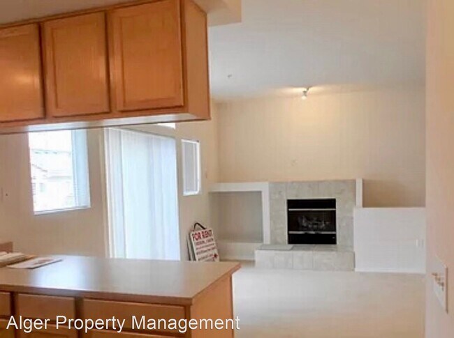 Building Photo - 1 br, 1 bath House - 6430 Isaac Ave SE Unit D