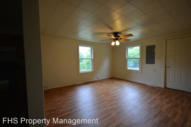 Building Photo - 2 br, 1 bath House - 2457 N Cottage Ave