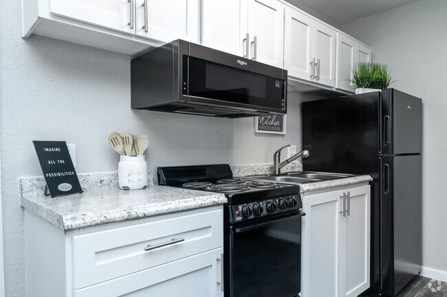 Interior Photo - Standard Raintree