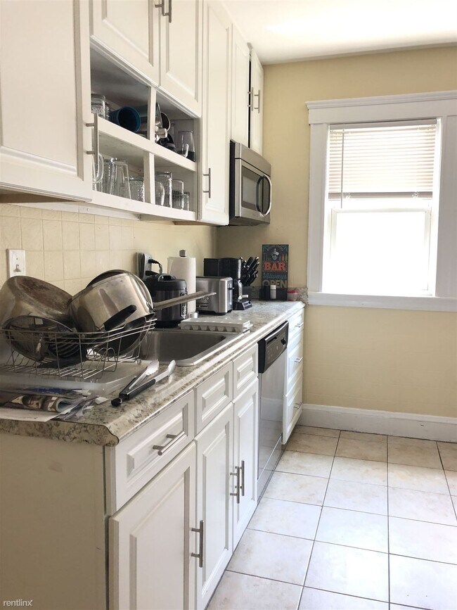 Building Photo - 5 br, 2 bath House - 120 Holton St # 2 120...