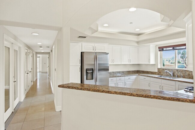 Foto del edificio - 836 S Bedford St