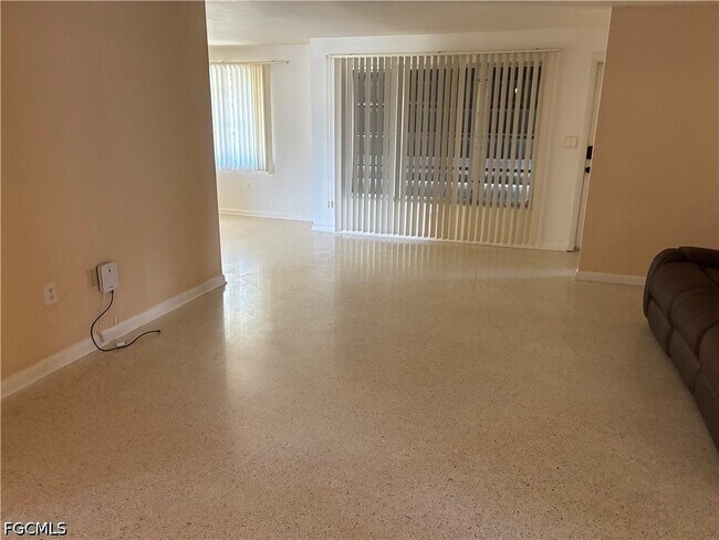 Foto del edificio - 3709 SE 17th Pl