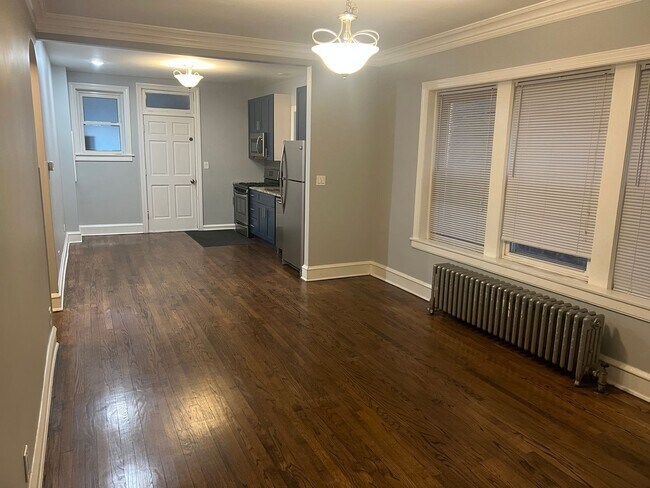 Foto del edificio - 2843 N Parkside Ave