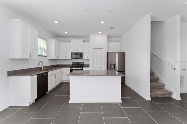 Foto del edificio - 7588 Stone Crk Trl