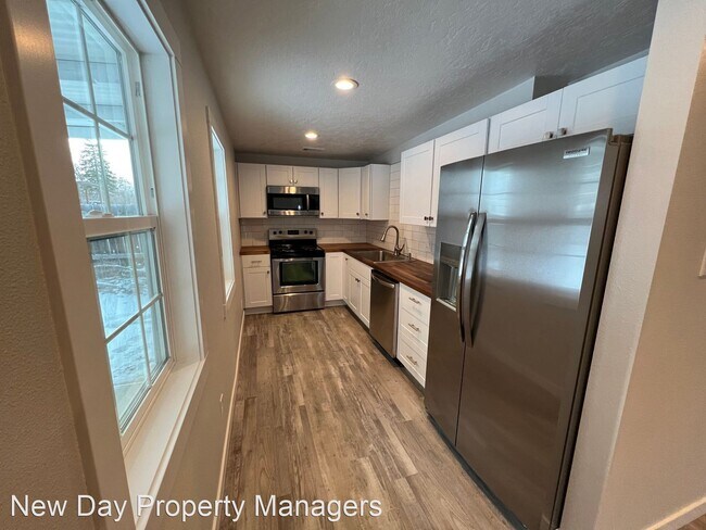 Building Photo - 3 br, 2 bath House - 3517 3rd Avenue North