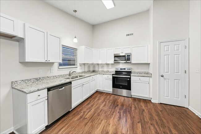 Building Photo - 1273 Audubon Dr