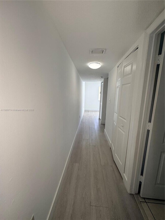 Foto del edificio - 12605 SW 91st St