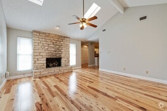 Building Photo - 1801 W 37th St