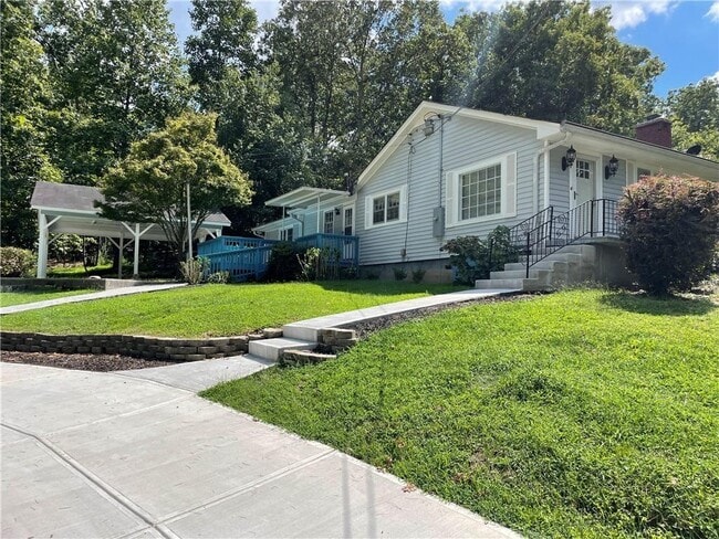 Building Photo - 1595 Bullard Rd