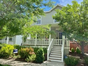 Building Photo - 3428 Akron Ct