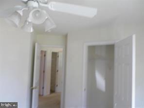 Building Photo - 1159 Shore Dr