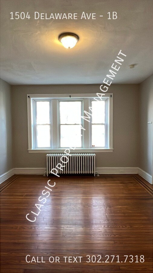 Building Photo - 1504 Delaware Ave