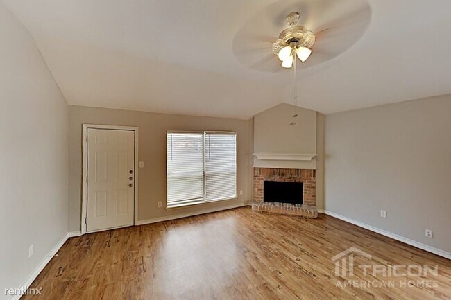 Building Photo - 1204 Cedarcrest Dr