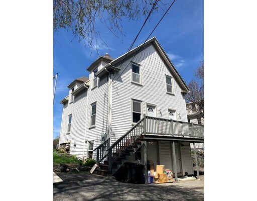 Primary Photo - 69 Hale St