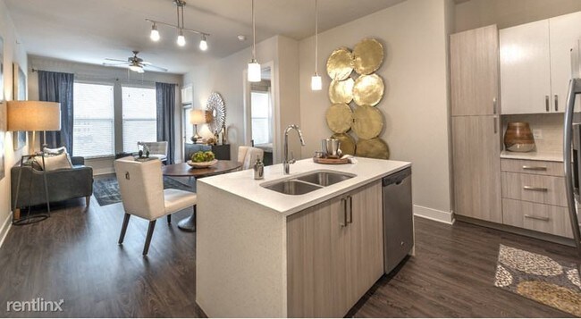 Foto del edificio - 2 br, 2 bath Flat - 211 N Record St