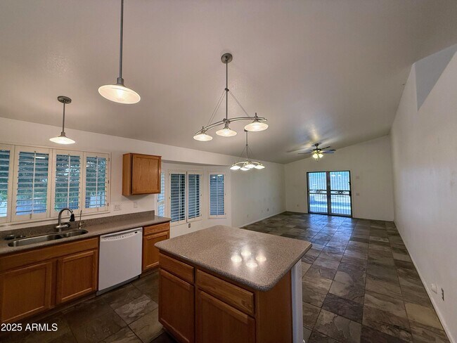 Building Photo - 4680 S Greythorne Way