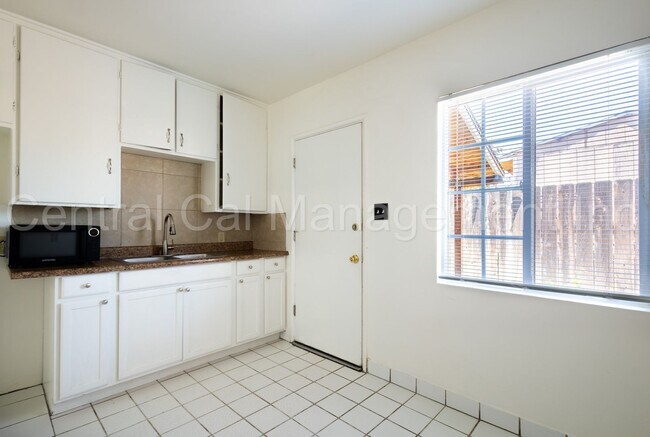 Foto del edificio - 3421-3423 Culver St