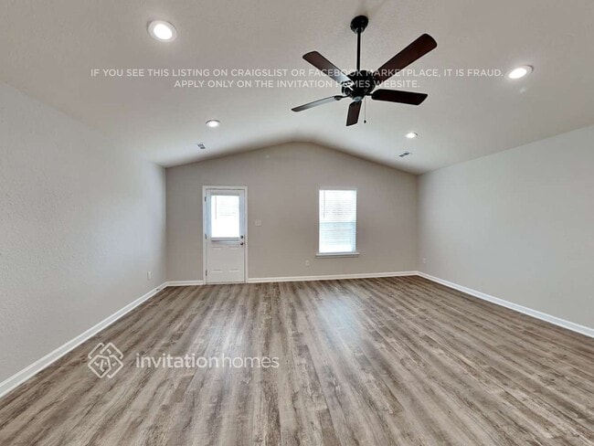 Building Photo - 3327 Drysdale Dr