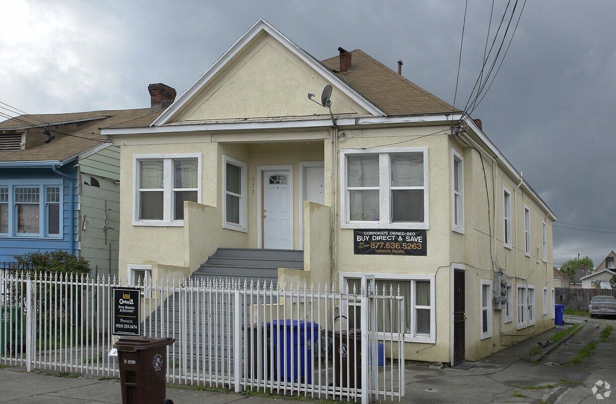 Primary Photo - 137 4th St