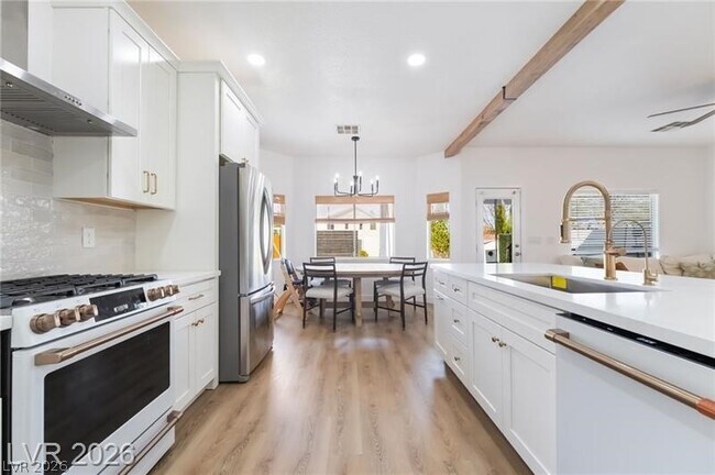 Foto del edificio - 2266 Laramine River Dr